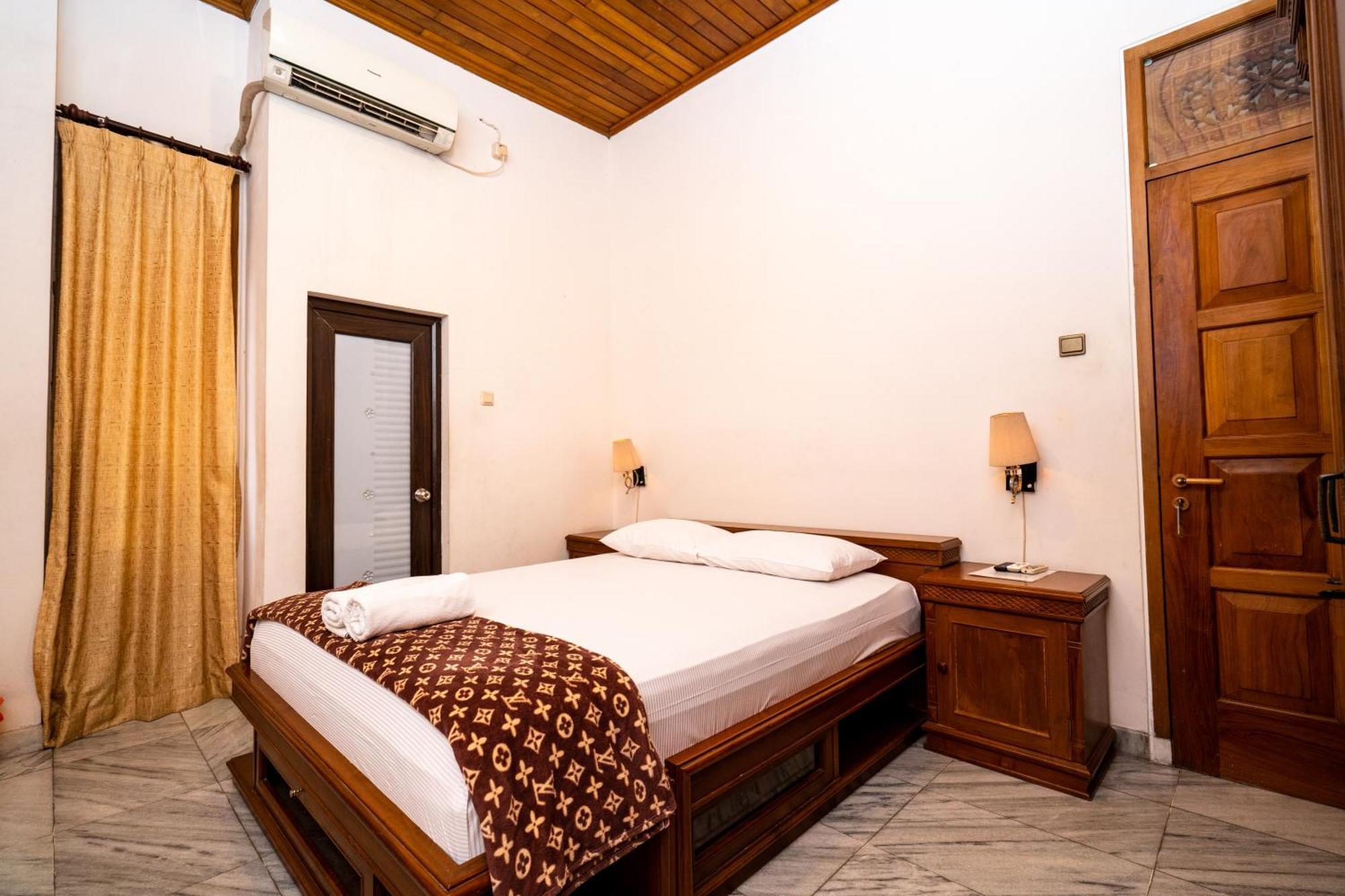 D Ajenk Boutique Guesthouse Kejayan Buitenkant foto