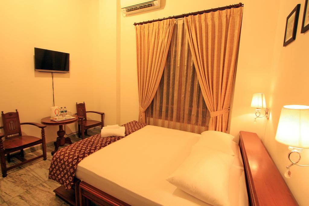 D Ajenk Boutique Guesthouse Kejayan Kamer foto