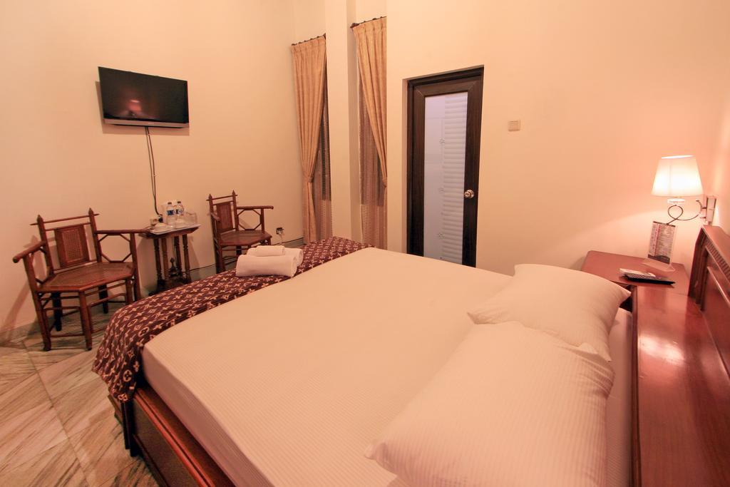 D Ajenk Boutique Guesthouse Kejayan Kamer foto